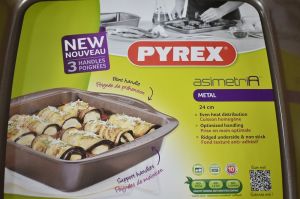 PLAT A FOUR CARRE 24 CM PYREX